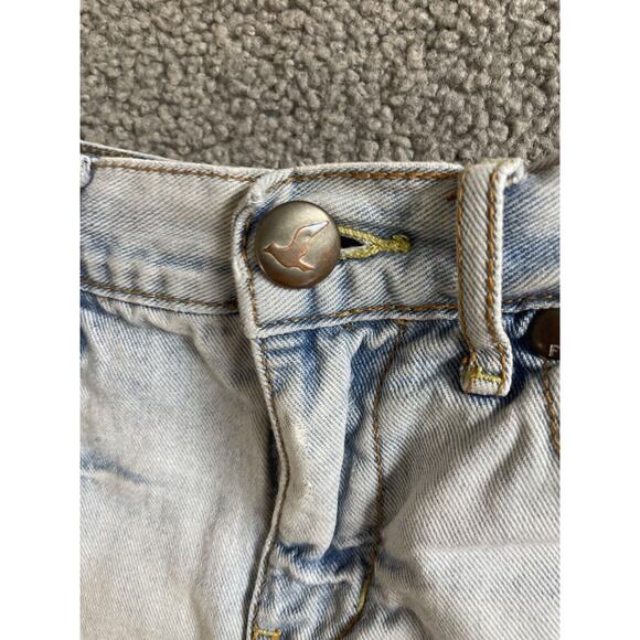 Free People Women's Distressed Cut Off Jean Shorts‎ Sz 25 light wash - Picture 2 of 4
